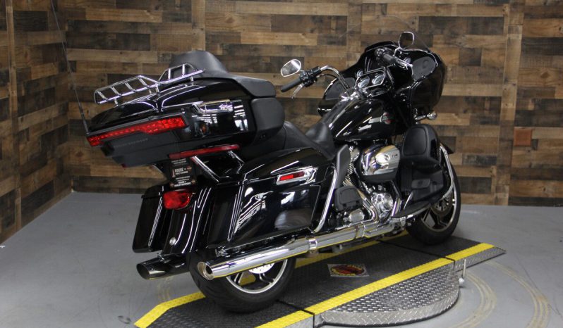 
								2023 Harley-Davidson® Road Glide® Limited Black full									