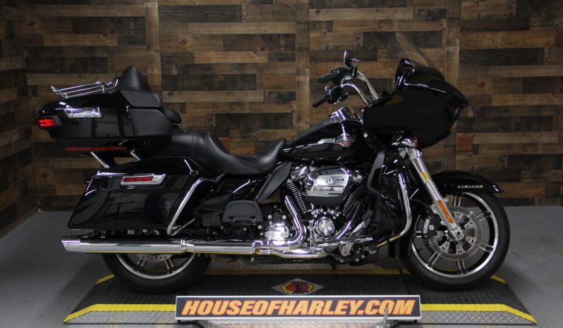 
								2023 Harley-Davidson® Road Glide® Limited Black full									