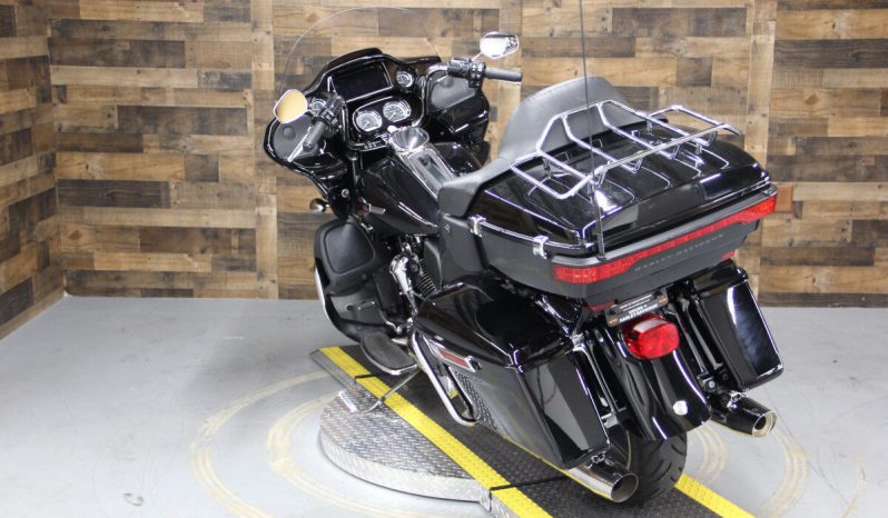 
								2023 Harley-Davidson® Road Glide® Limited Black full									