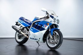 Suzuki GSX-R750 Touring 1990